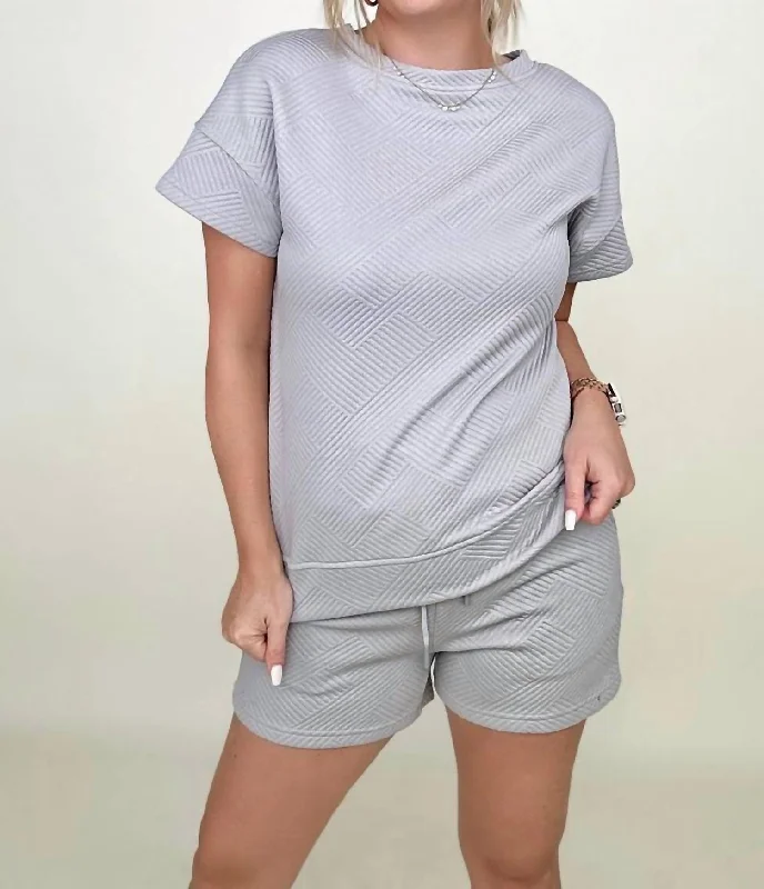 Small / gray